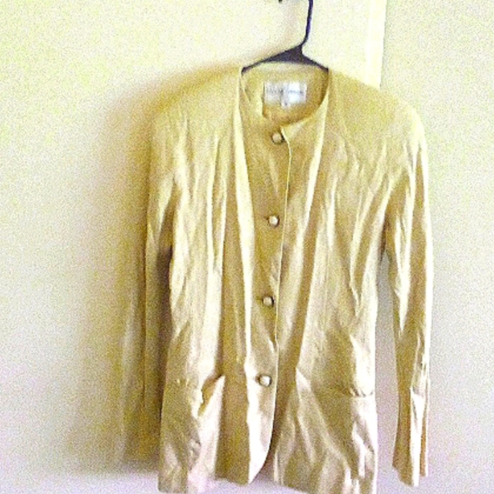 Casual corner blazer